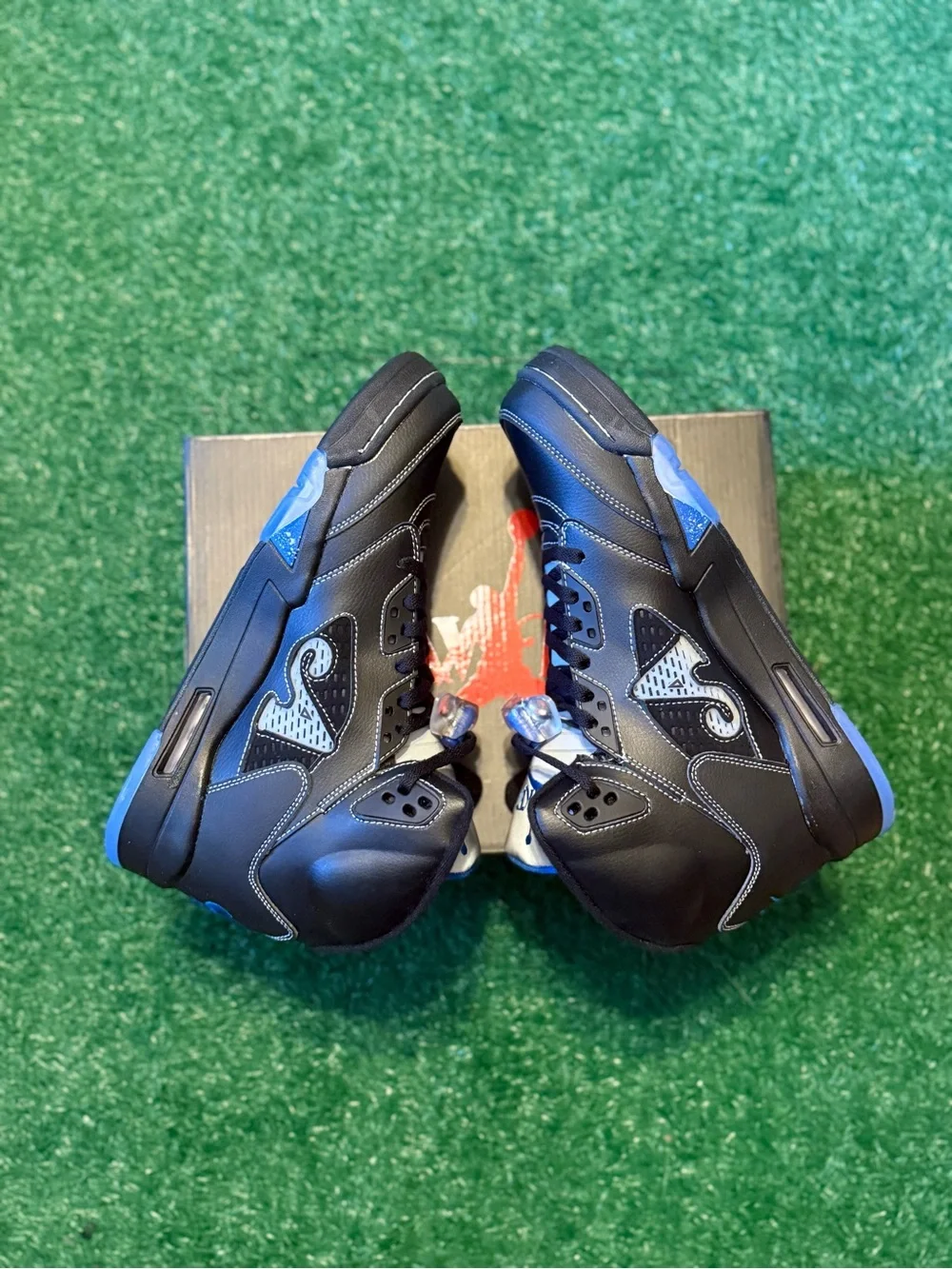 Air Jordan 5 Retro AWAKE NY ‘Boro - Racer Blue’